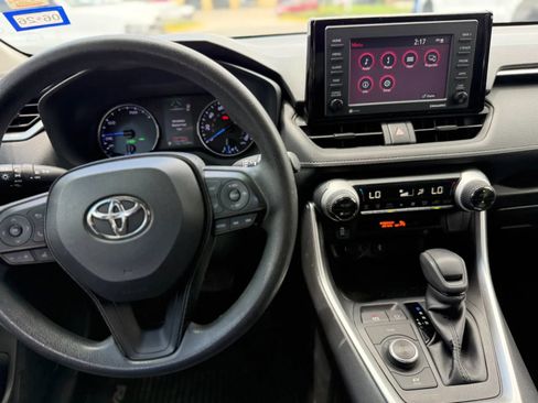 Used 2020 Toyota RAV4 XLE w/ Convenience Package AWD/4WD image 14