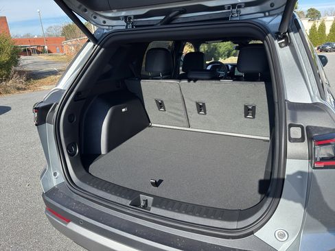 New 2026 Chevrolet Equinox LT w/ Convenience Package II image 19