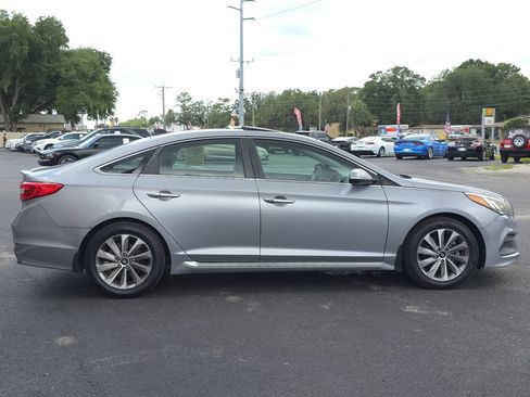 Used 2017 Hyundai Sonata Sport w/ Value Edition Package 02 FWD image 4