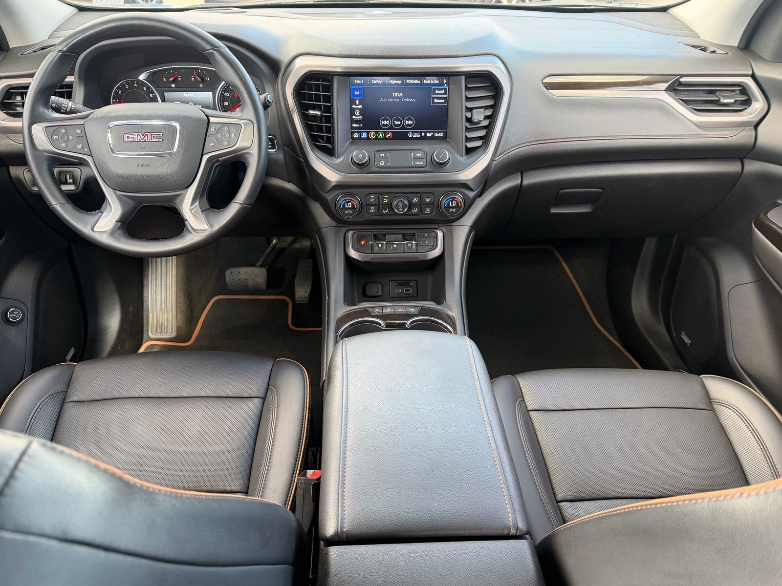 Used 2022 GMC Acadia AT4 w/ Preferred Package AWD/4WD image 18