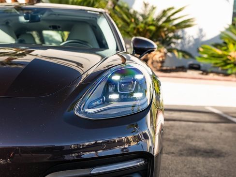 Used 2021 Porsche Panamera image 14