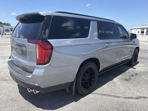 Used 2023 GMC Yukon XL AT4 AWD/4WD image 4