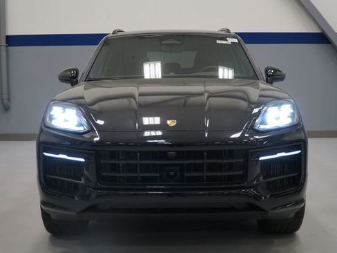 New 2026 Porsche Cayenne image 13