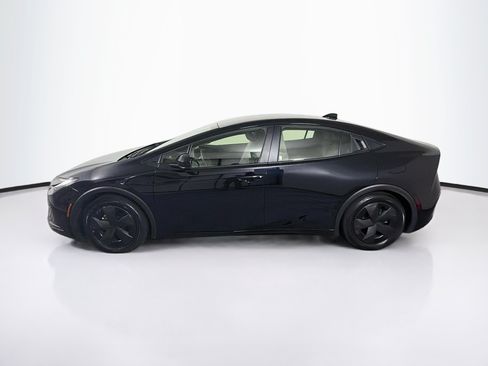 Used 2026 Toyota Prius LE FWD image 4