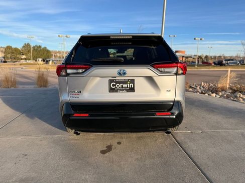 Used 2023 Toyota RAV4 SE image 7