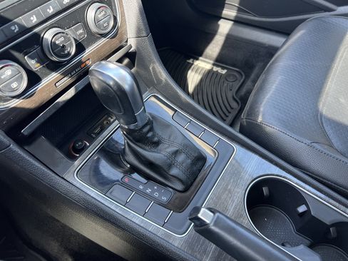 Used 2016 Volkswagen Passat 1.8T SE image 24