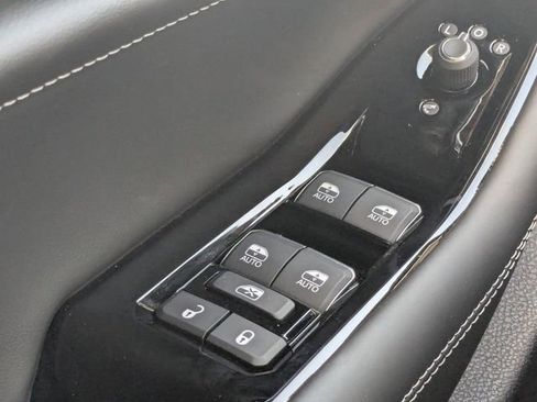 New 2025 Jeep Grand Cherokee Overland w/ Adv Protech Group III AWD/4WD image 27