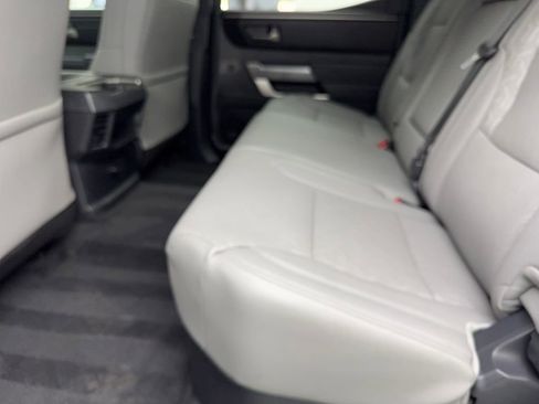 Used 2025 Toyota Tundra SR5 w/ SR5 Premium Package AWD/4WD image 34