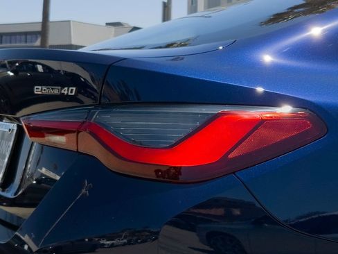 New 2026 BMW i4 eDrive40 w/ Premium Package RWD image 4