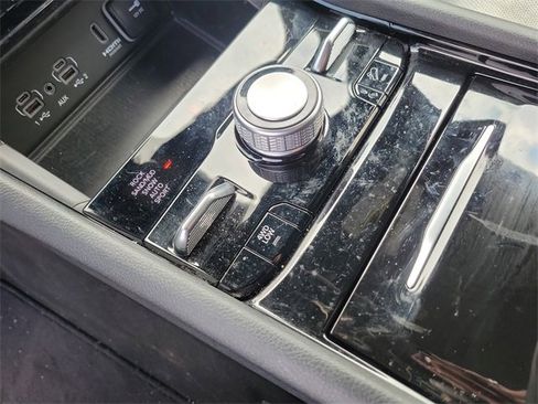 Used 2023 Jeep Grand Cherokee Overland w/ Advanced Protech Group III image 28