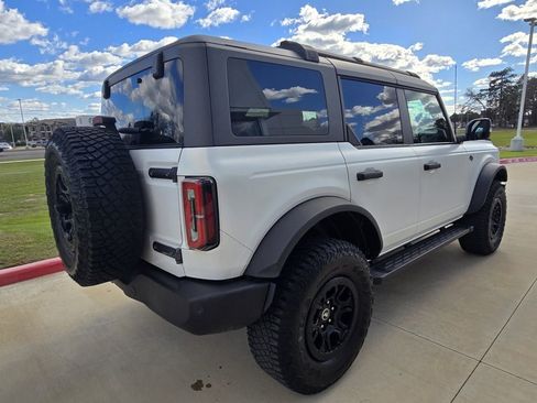 Used 2023 Ford Bronco Wildtrak image 5