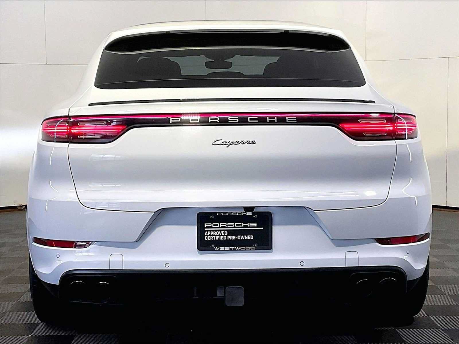 Certified 2023 Porsche Cayenne Platinum Edition AWD/4WD image 6