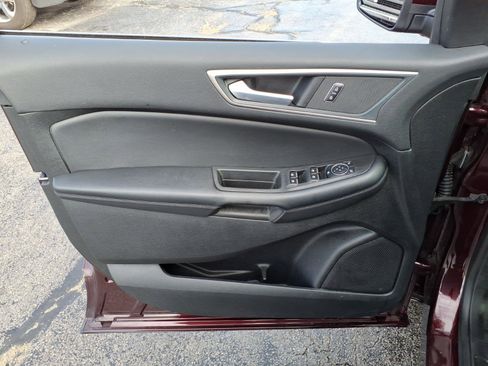 Used 2024 Ford Edge SEL w/ Convenience Package image 17