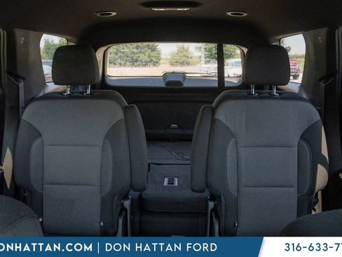 Used 2023 Chevrolet Traverse LT AWD/4WD image 22