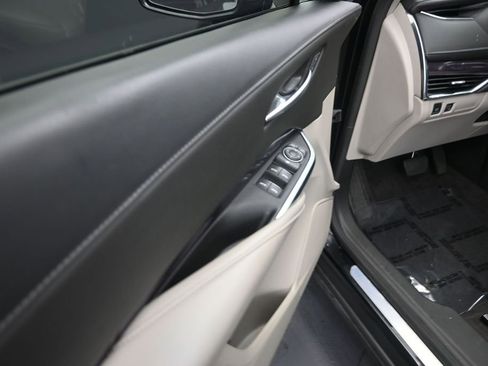 Used 2023 Cadillac XT4 Luxury FWD image 10