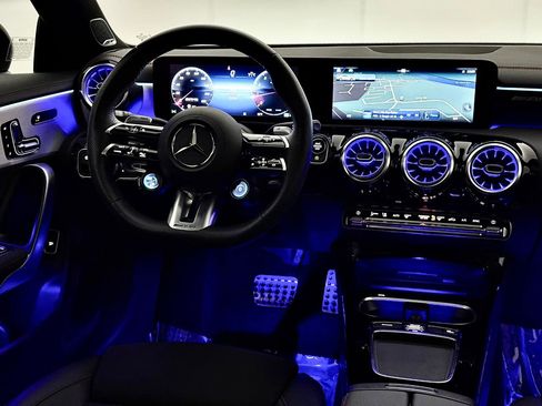 Used 2024 Mercedes-Benz CLA 35 AMG 4MATIC image 31