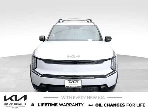 New 2026 Kia EV9 Land w/ Nightfall Edition Package AWD/4WD image 2