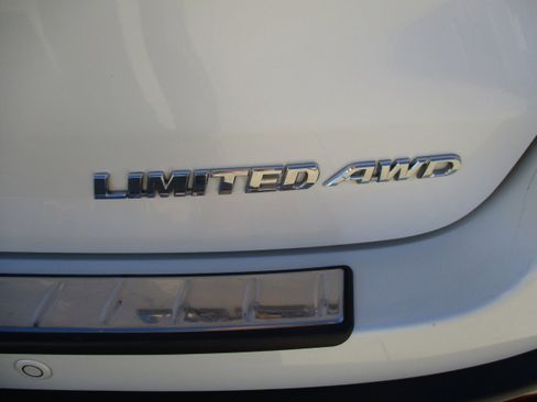 Used 2016 Toyota Highlander Limited image 5