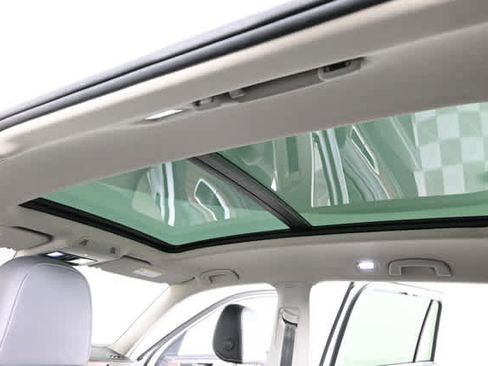 Used 2025 Volkswagen Atlas SEL image 5