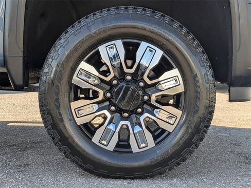 Certified 2024 GMC Sierra 2500 Denali w/ Denali Reserve Package image 11