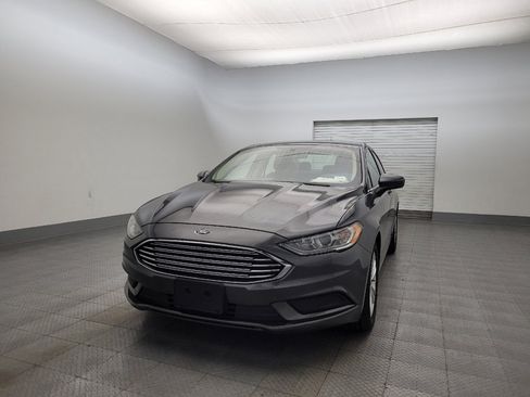 Used 2018 Ford Fusion SE w/ Fusion SE Technology Package image 15