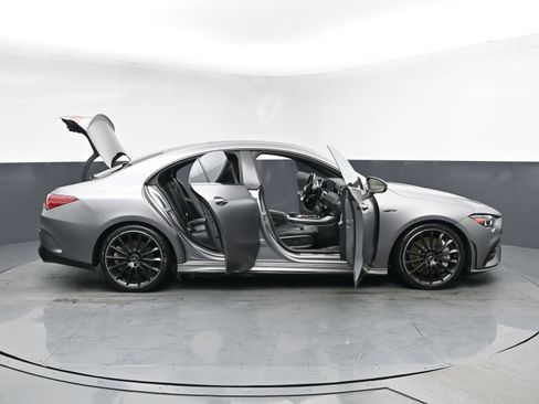 Used 2022 Mercedes-Benz CLA 35 AMG 4MATIC image 31