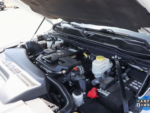 Used 2022 RAM 5500 Tradesman w/ Chrome Appearance Group image 12