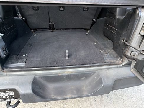 Used 2023 Jeep Wrangler Unlimited Sport AWD/4WD image 13