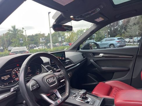 Used 2020 Audi SQ5 Premium Plus w/ Premium Plus Package image 25