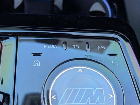 Used 2026 BMW M5 w/ Executive Package image 19