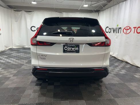 Used 2025 Honda CR-V EX-L image 7