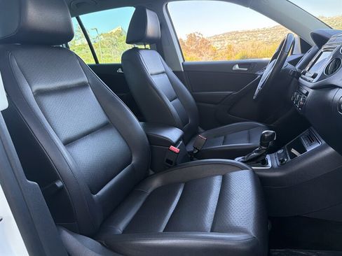 Used 2016 Volkswagen Tiguan SE FWD image 14