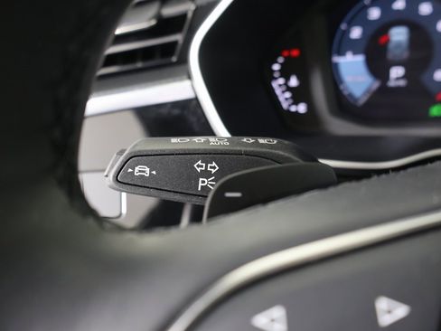 Used 2023 Audi Q3 2.0T Premium w/ Convenience Package image 30