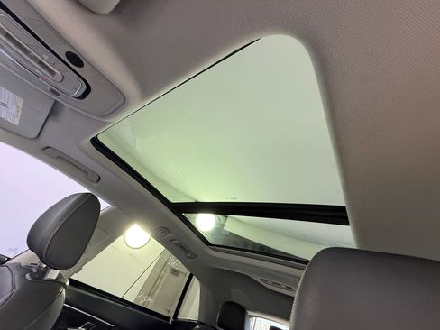 Used 2019 Audi Q8 Prestige w/ Adaptive Chassis Package image 14