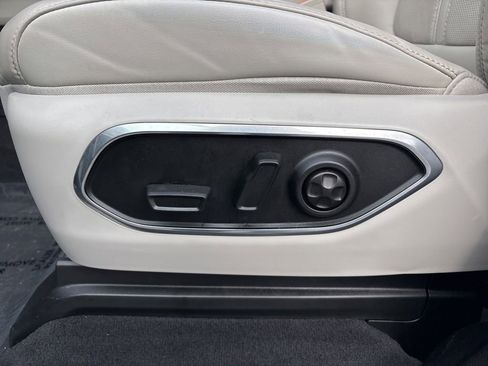 Used 2022 Jeep Wagoneer Series III image 35