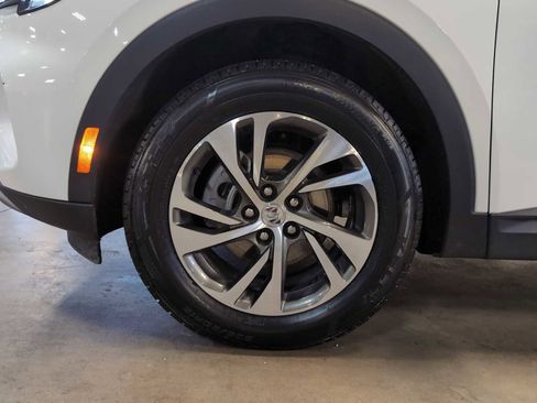 Used 2023 Buick Envision Essence AWD/4WD image 11