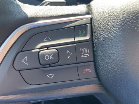 New 2025 Jeep Grand Cherokee Laredo X w/ Luxury Tech Group I image 22