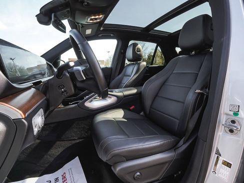 Used 2025 Mercedes-Benz GLE 450e 4MATIC w/ AMG Line Exterior image 34