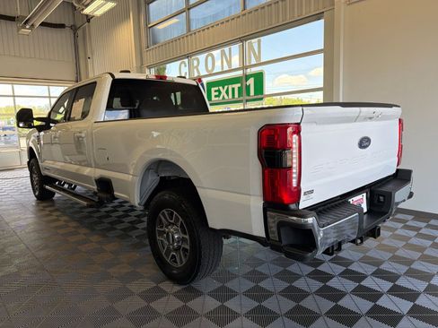Used 2024 Ford F250 Lariat AWD/4WD image 4