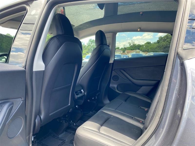 Used 2024 Tesla Model Y Long Range AWD/4WD image 14
