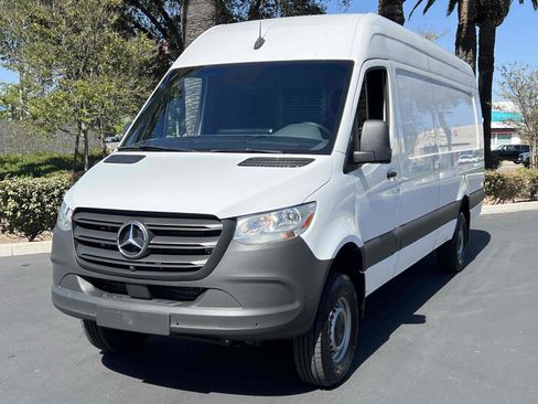 Used 2022 Mercedes-Benz Sprinter 2500 image 15