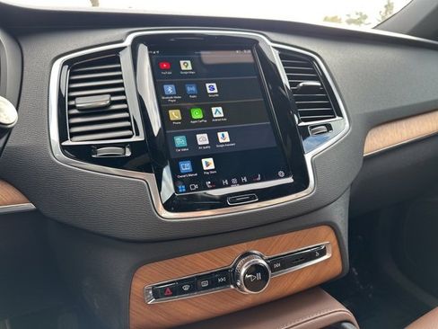 Certified 2024 Volvo XC90 B5 Plus image 26