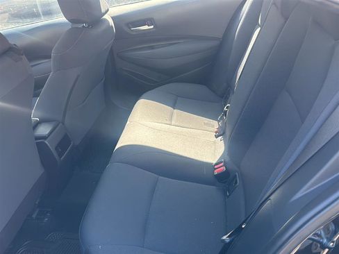 Used 2021 Toyota Corolla LE image 7