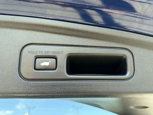 Used 2023 Acura MDX SH-AWD w/ Advance Package image 10