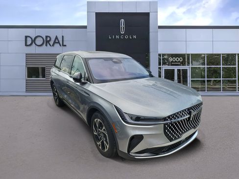 Certified 2025 Lincoln Nautilus Premier w/ Equipment Group 102A AWD/4WD image 1