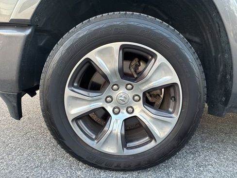 Used 2022 RAM 1500 Laramie w/ Sport Appearance Package image 8