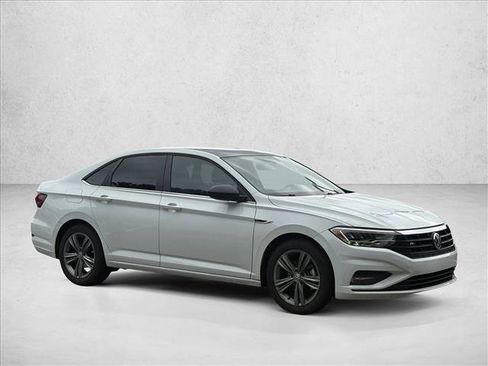 Used 2021 Volkswagen Jetta R-Line FWD image 4