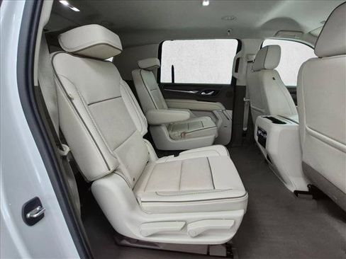Used 2021 GMC Yukon XL Denali AWD/4WD image 22
