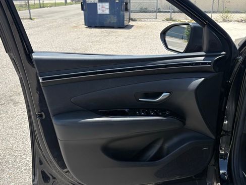 Used 2023 Hyundai Tucson Limited FWD image 10