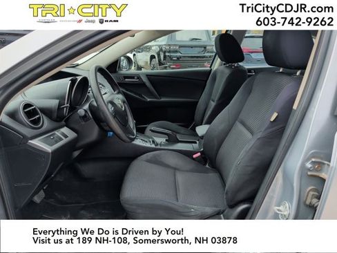 Used 2012 MAZDA MAZDA3 i Sport image 11